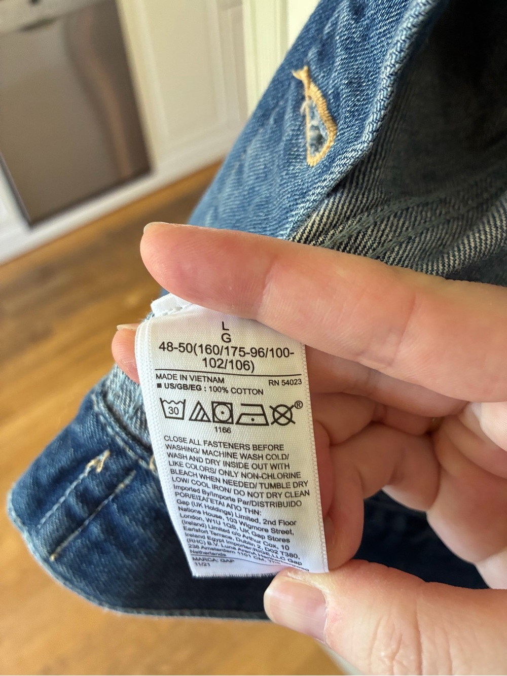 GAP Classic Blue Denim Jacket - Picture 3 of 3